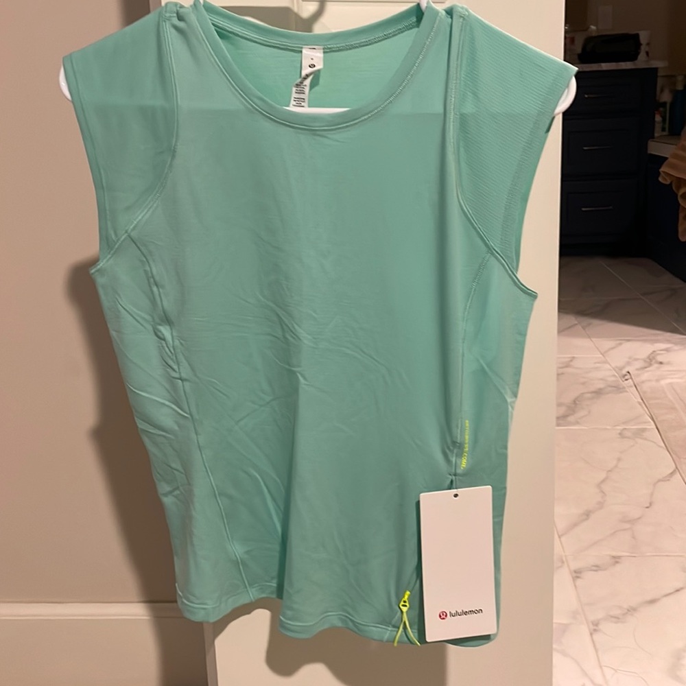 Cap sleeve hiking tank